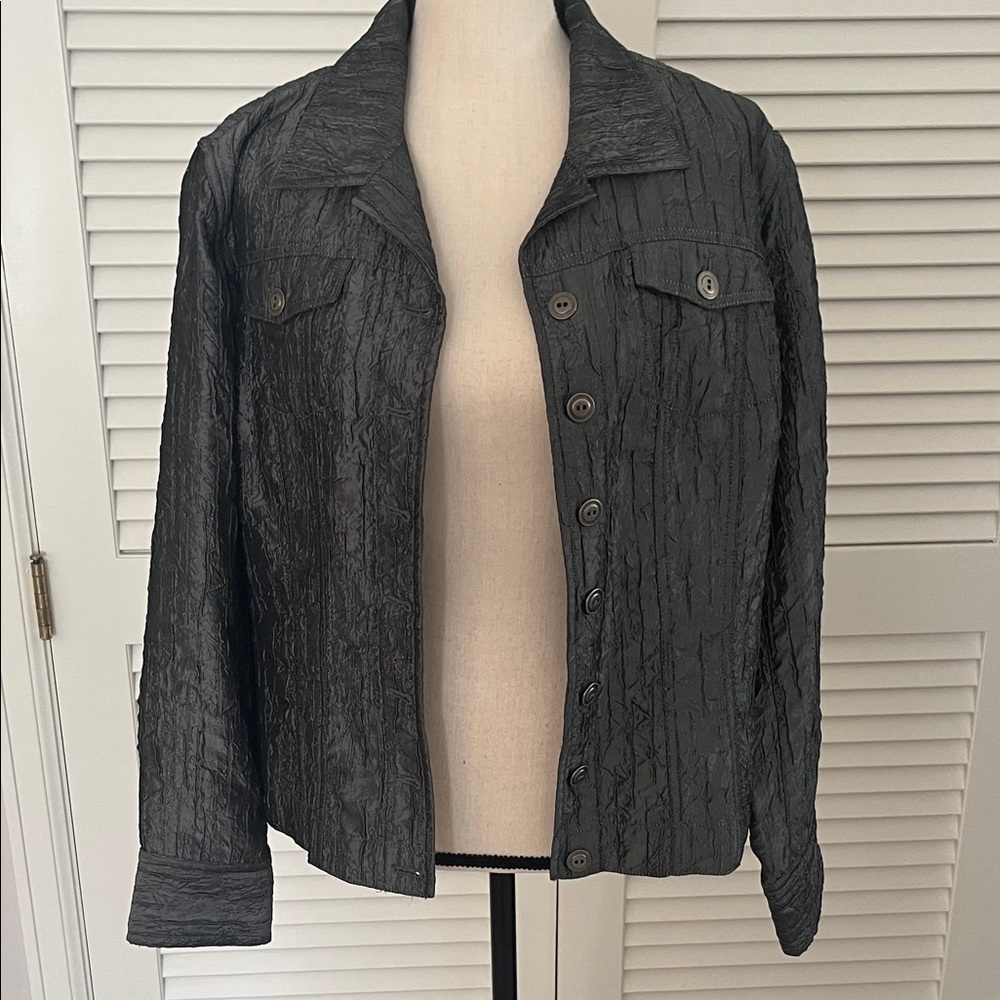 Chicos Textured Gray Satin Like Fabric Jacket - Chicos size 3